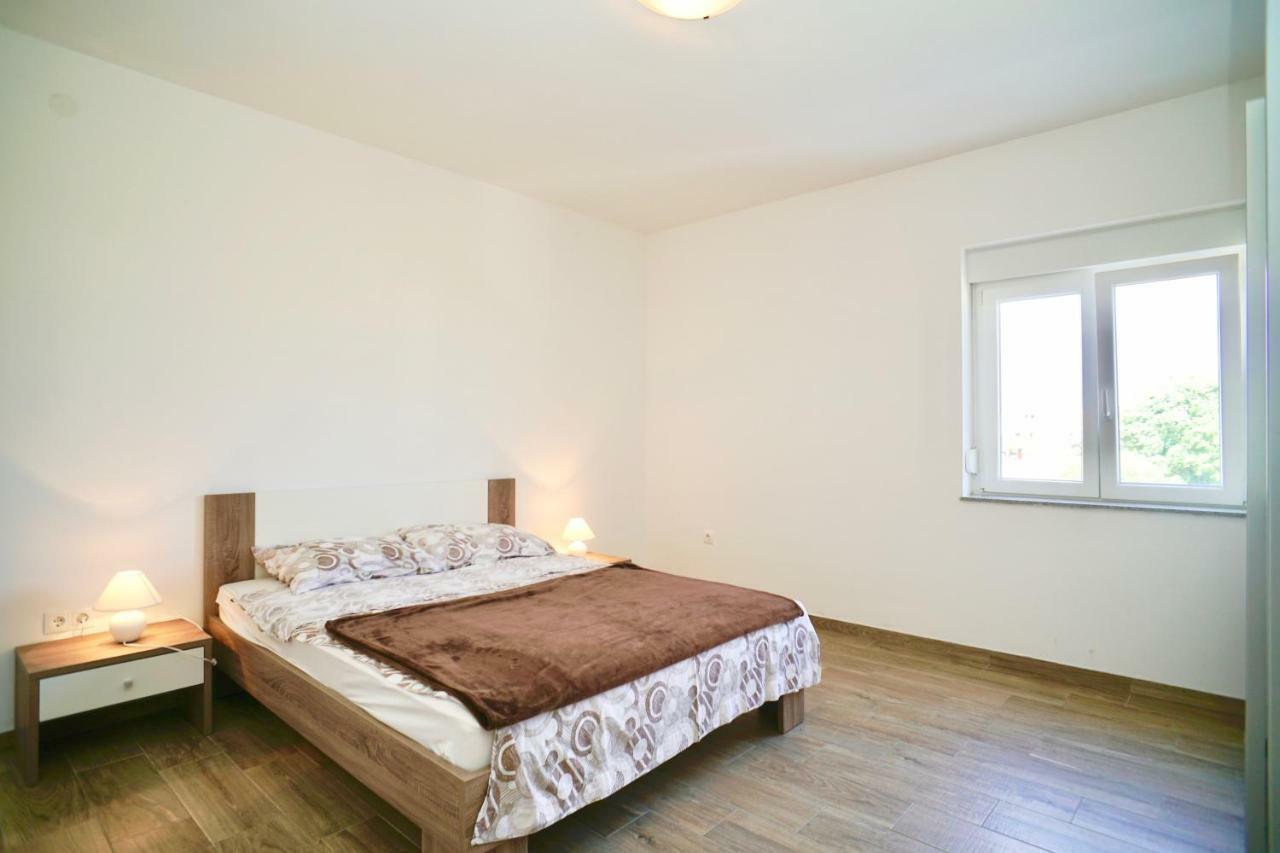 Apartments Teo Trogir Eksteriør bilde
